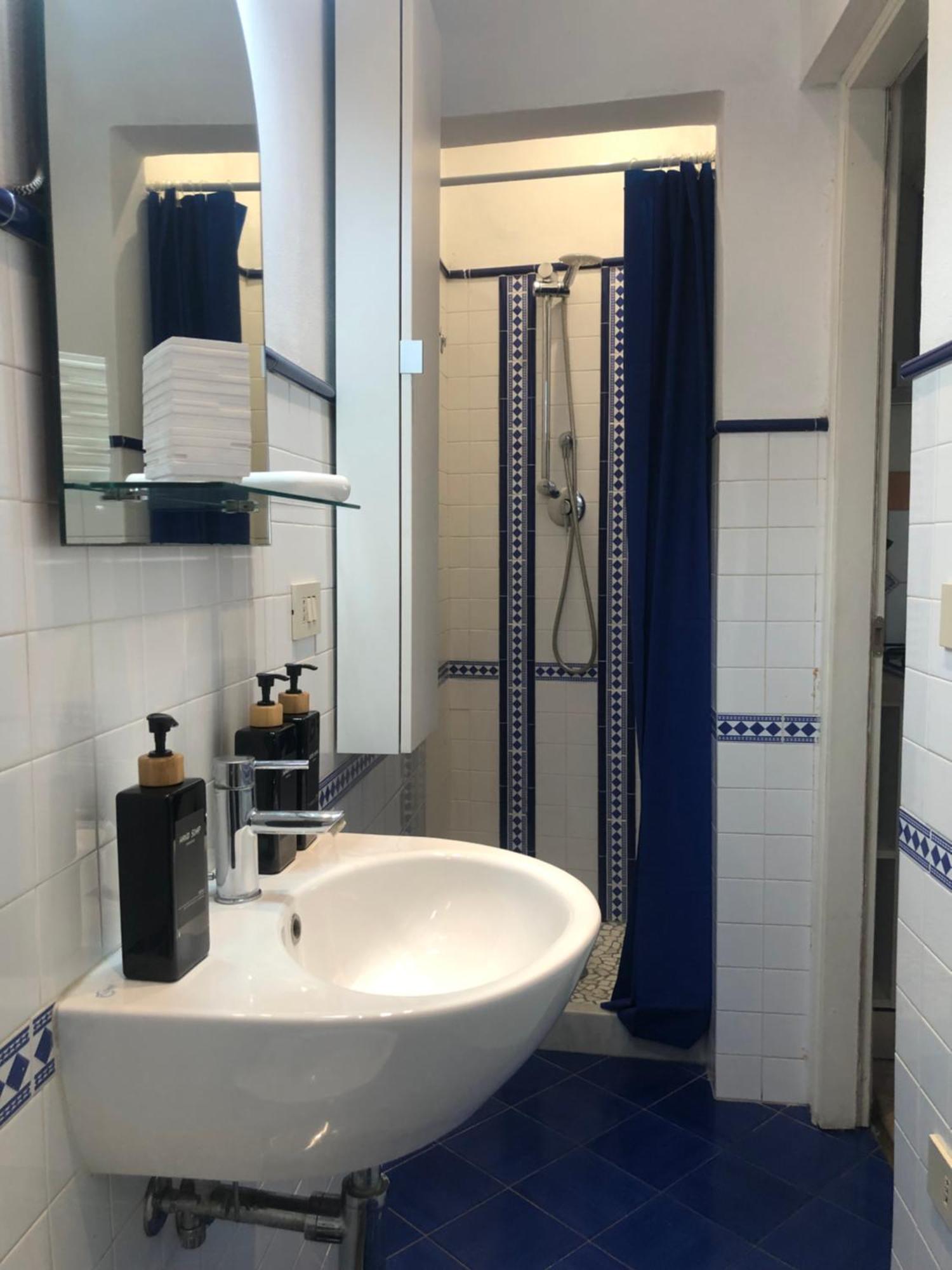 Dimora Leonardo. Centro Storico. Appartement Lucca Buitenkant foto